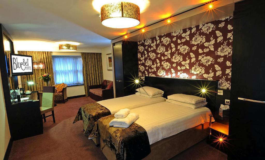 The Bluebell Hotel Neath Exteriér fotografie